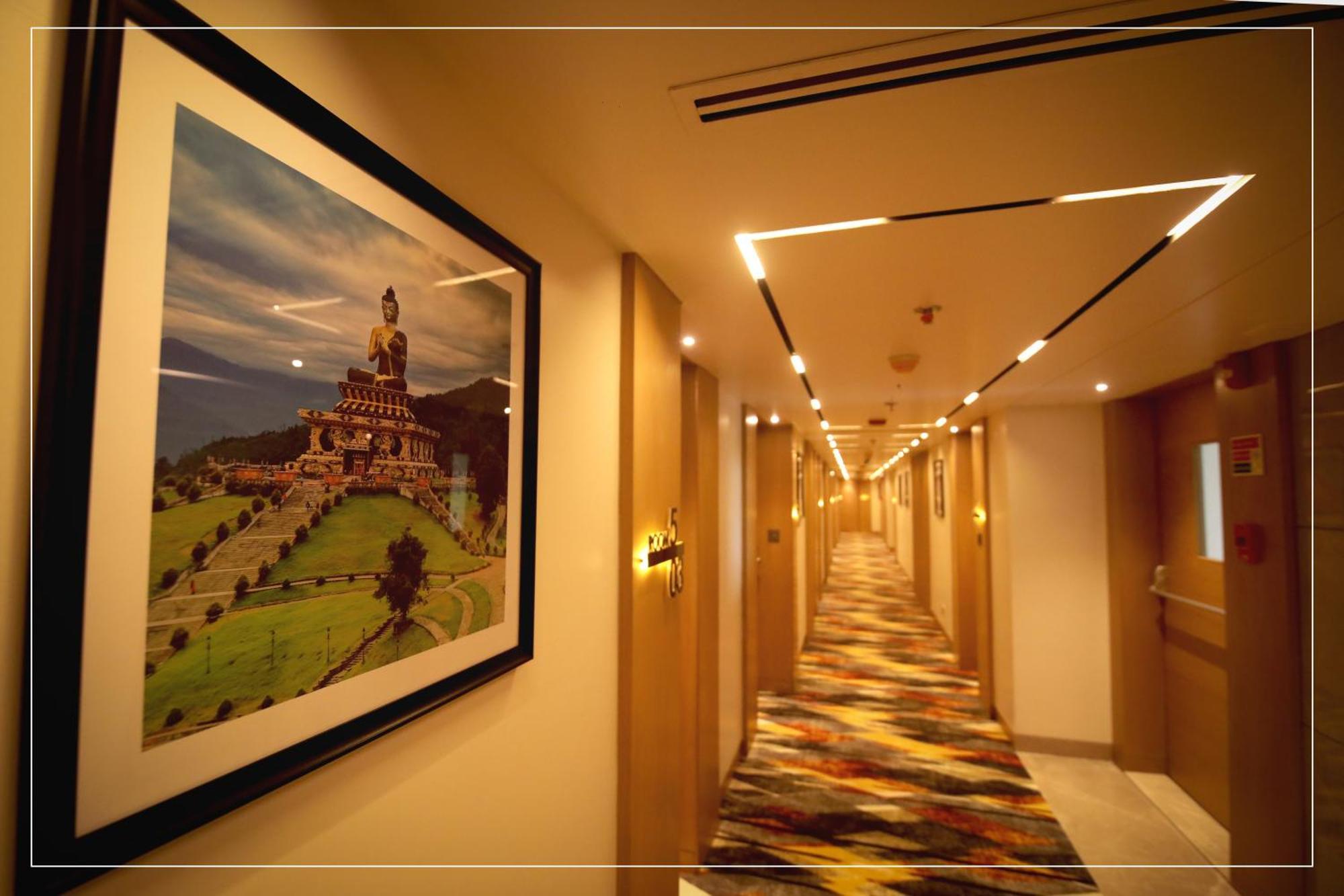Ramada Encore By Wyndham Siliguri Sevoke Road Buitenkant foto